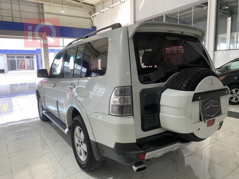 ميتسوبيشي باجيرو